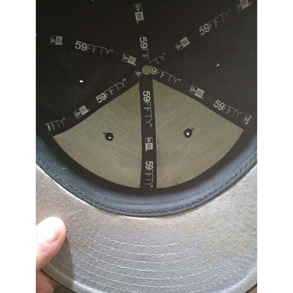 Chicago Bulls New Era 59FIFTY Fitted Size 8 Gray/Red NBA Basketball Cap 6 Panel - Picture 7 of 8